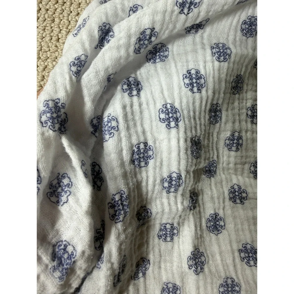 HB Baby Blanket 46x46‎ 100% Cotton White/Blue gauze